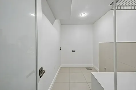 5707 White Hickory Circle Tamarac FL 33319