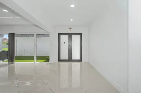 5707 White Hickory Circle Tamarac FL 33319