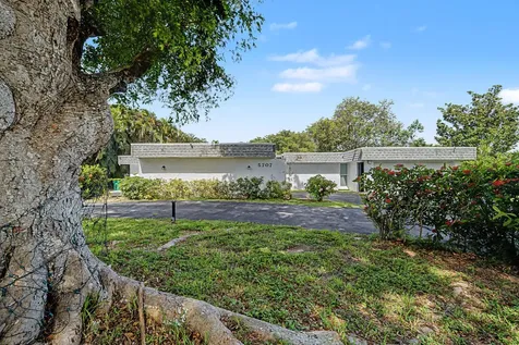 5707 White Hickory Circle Tamarac FL 33319