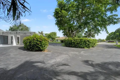 5707 White Hickory Circle Tamarac FL 33319