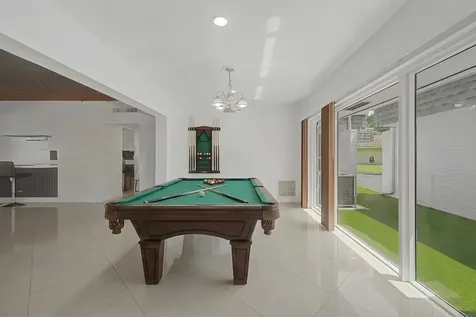 5707 White Hickory Circle Tamarac FL 33319