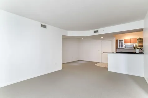 18800 NE 29th Avenue Miami FL 33180