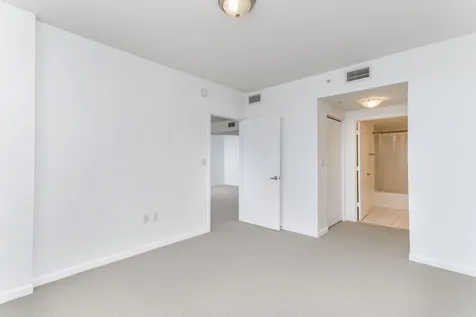 18800 NE 29th Avenue Miami FL 33180