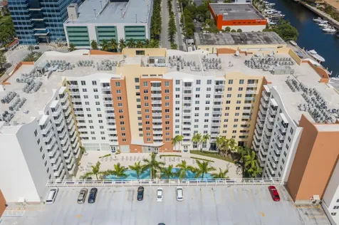 18800 NE 29th Avenue Miami FL 33180
