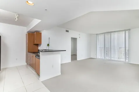 18800 NE 29th Avenue Miami FL 33180