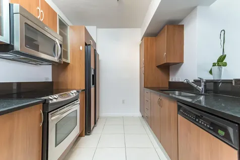 18800 NE 29th Avenue Miami FL 33180