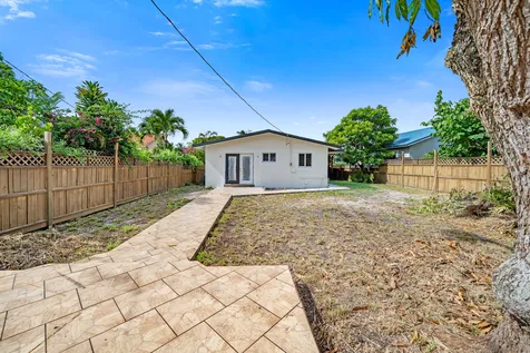 715 High Street West Palm Beach FL 33405