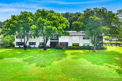 7 Southport Lane Boynton Beach FL 33436