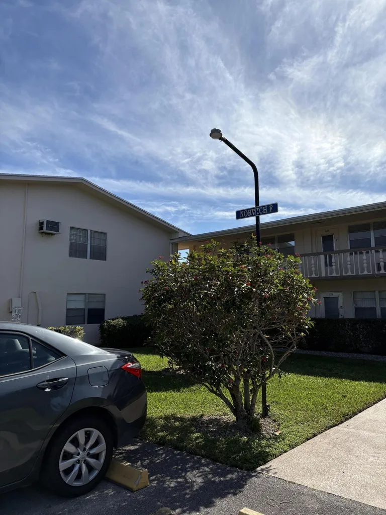 128 Norwich F West Palm Beach FL 33417