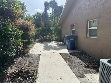 641 W 9th Riviera Beach FL 33404