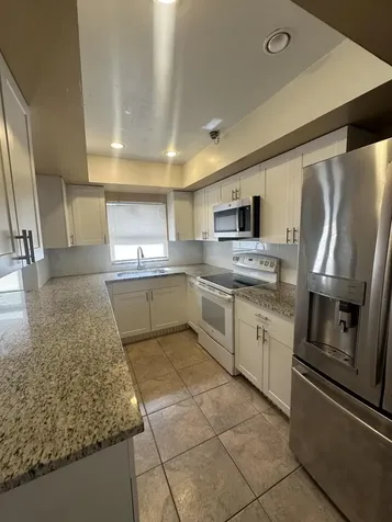 641 W 9th Street Riviera Beach FL 33404