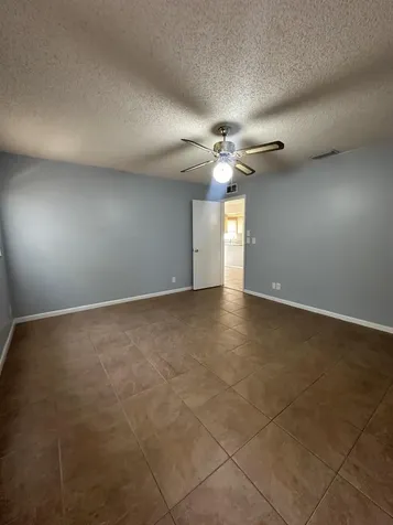 641 W 9th Riviera Beach FL 33404