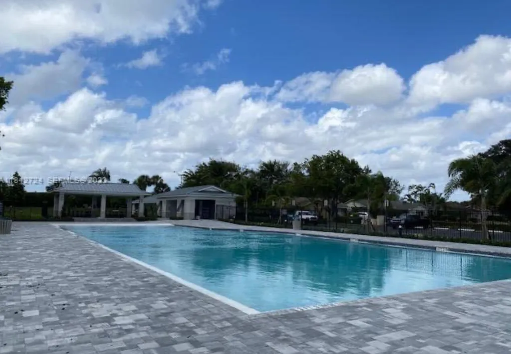 19420 Carolina Circle Boca Raton FL 33434