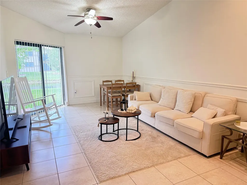 9919 Nob Hill Court Sunrise FL 33351