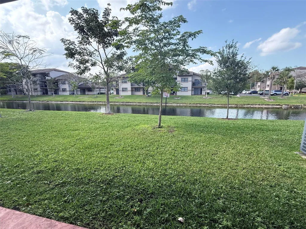 9919 Nob Hill Court Sunrise FL 33351