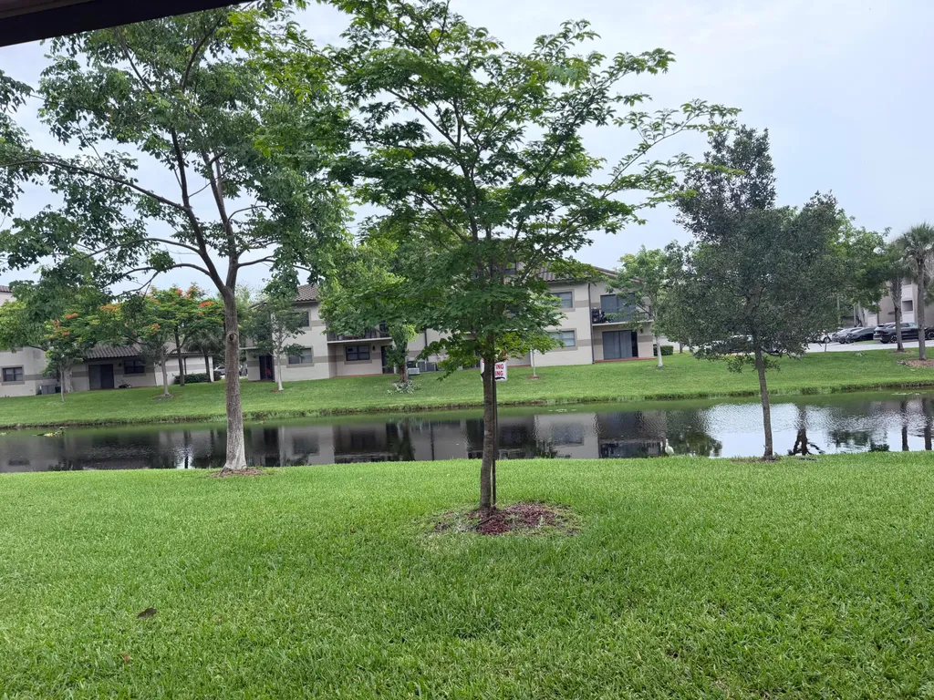 9919 Nob Hill Court Sunrise FL 33351