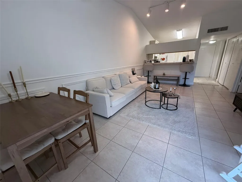 9919 Nob Hill Court Sunrise FL 33351