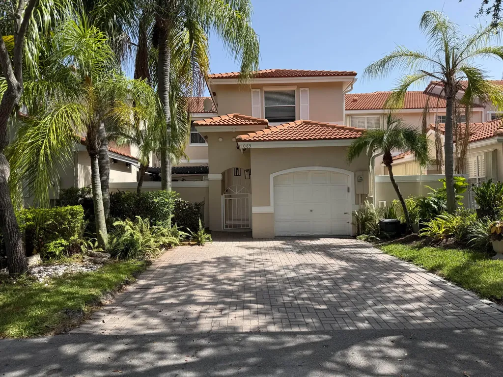 1085 River Birch Street Hollywood FL 33019