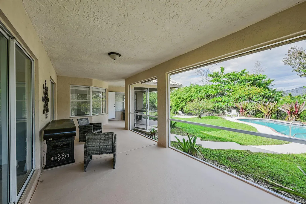8671 155th Place N Palm Beach Gardens FL 33418