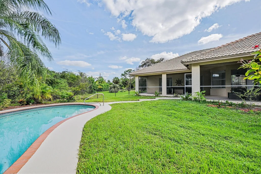 8671 155th Place N Palm Beach Gardens FL 33418