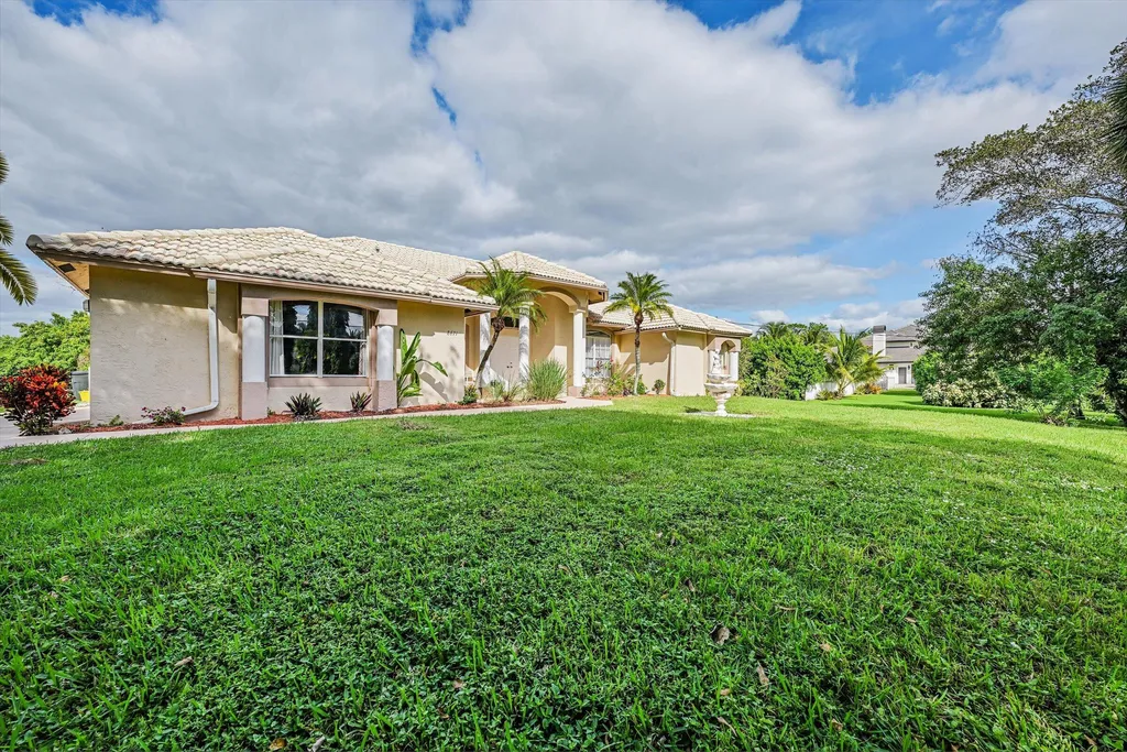 8671 155th Place N Palm Beach Gardens FL 33418