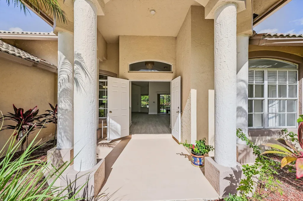 8671 155th Place N Palm Beach Gardens FL 33418