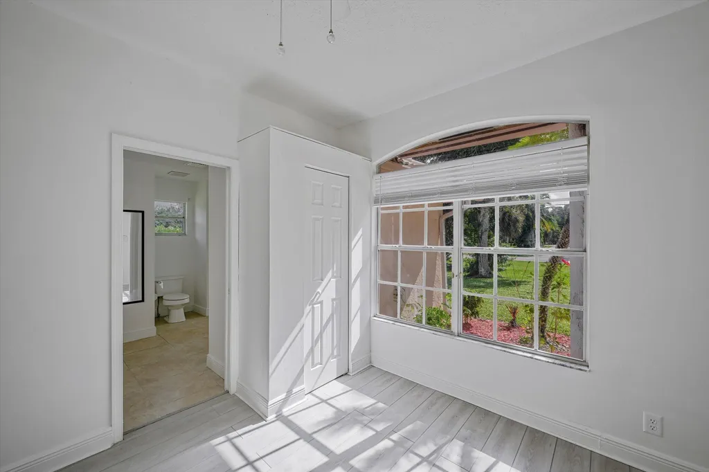 8671 155th Place N Palm Beach Gardens FL 33418