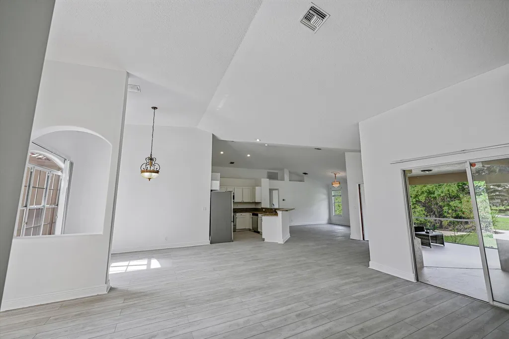 8671 155th Place N Palm Beach Gardens FL 33418