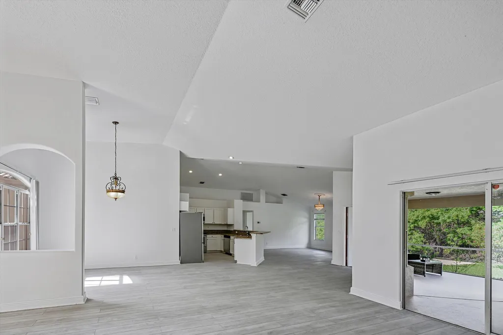 8671 155th Place N Palm Beach Gardens FL 33418