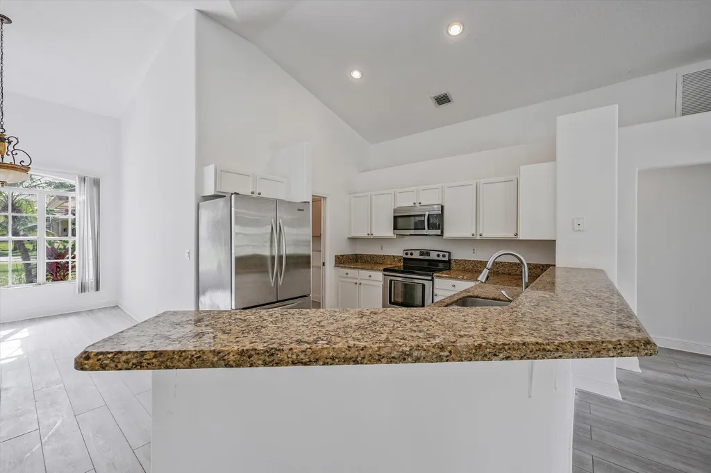 8671 155th Place N Palm Beach Gardens FL 33418
