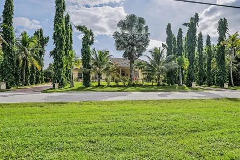 8671 155th Place N Palm Beach Gardens FL 33418