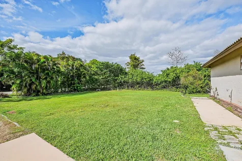 8671 155th Place N Palm Beach Gardens FL 33418