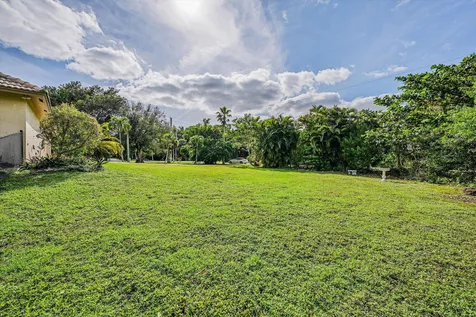8671 155th Place N Palm Beach Gardens FL 33418