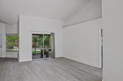 8671 155th Place N Palm Beach Gardens FL 33418