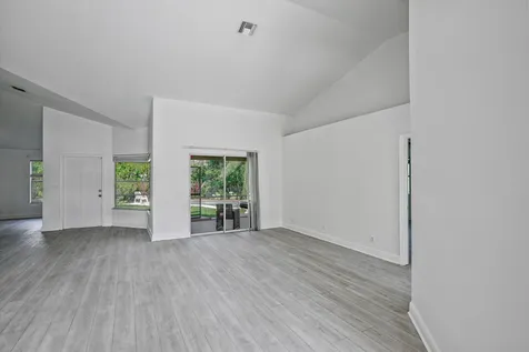 8671 155th Place N Palm Beach Gardens FL 33418