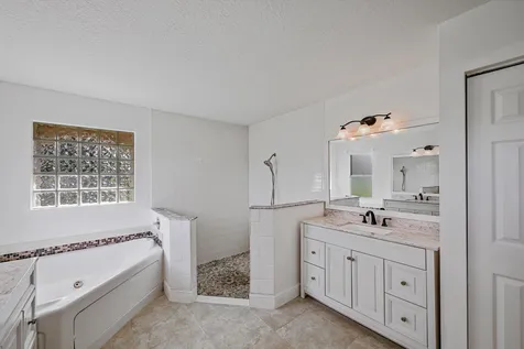 8671 155th Place N Palm Beach Gardens FL 33418