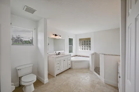 8671 155th Place N Palm Beach Gardens FL 33418