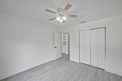 8671 155th Place N Palm Beach Gardens FL 33418
