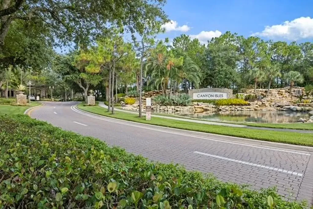 11045 Misty Ridge Way Boynton Beach FL 33473