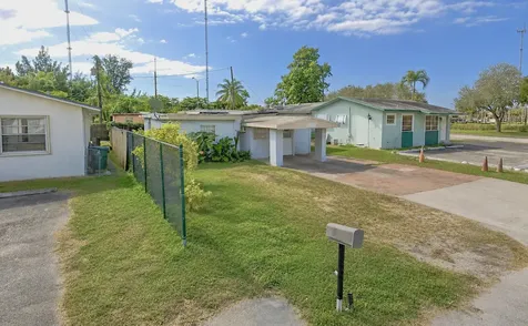 6142 SW 40th Court Miramar FL 33023