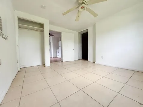 6142 SW 40th Court Miramar FL 33023