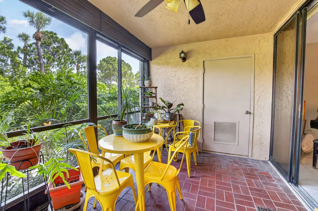 7473 Glendevon Lane Delray Beach FL 33446