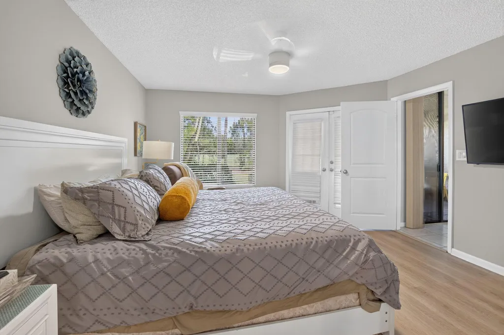 7473 Glendevon Lane Delray Beach FL 33446