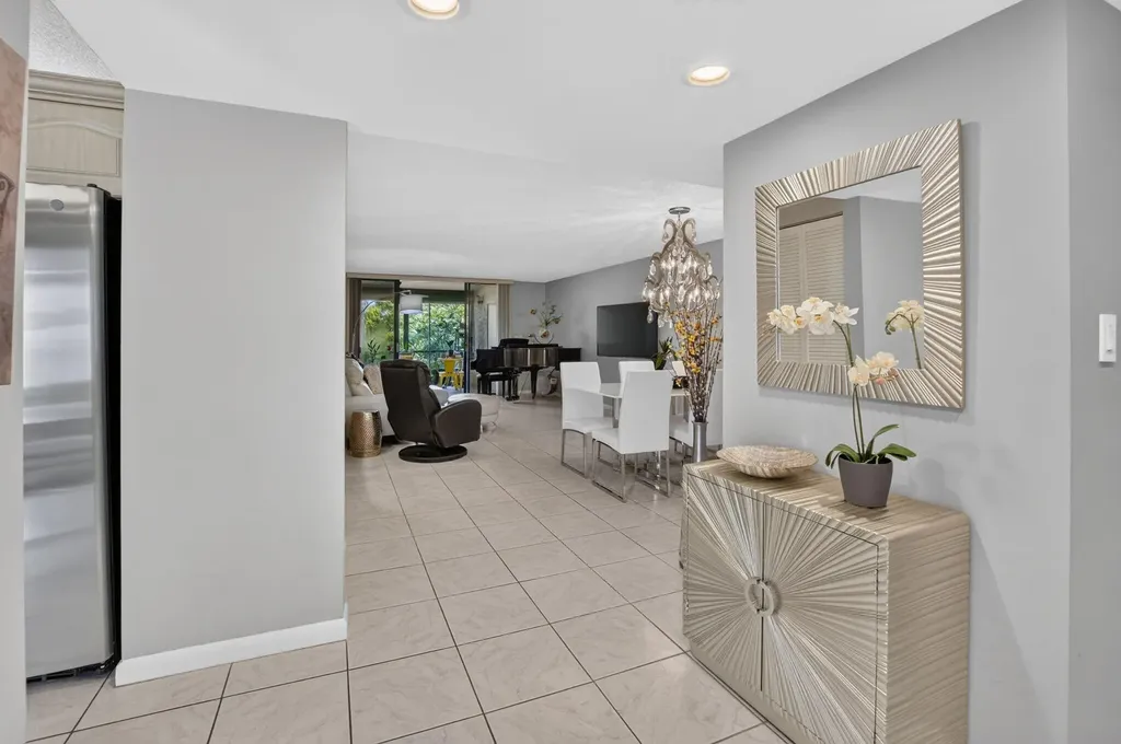 7473 Glendevon Lane Delray Beach FL 33446