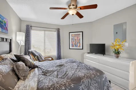 7473 Glendevon Lane Delray Beach FL 33446