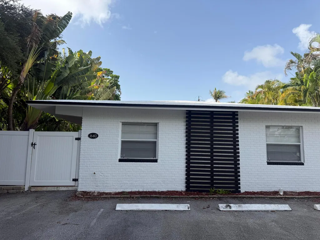 1640 NE 4th Place Fort Lauderdale FL 33301