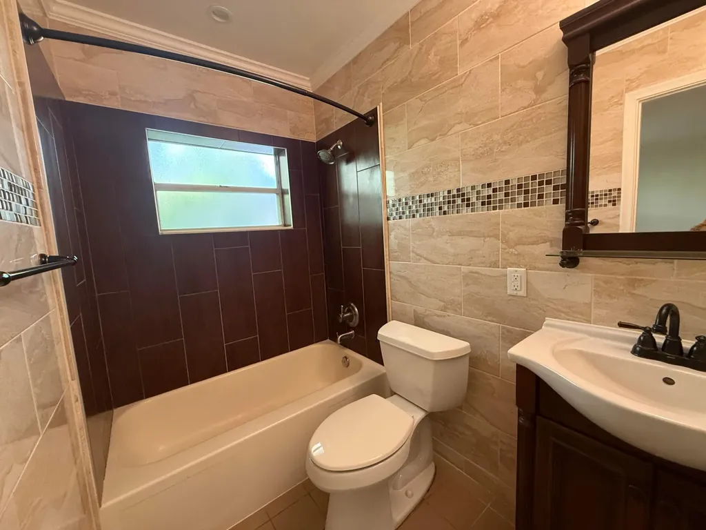 1640 NE 4th Place Fort Lauderdale FL 33301