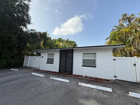 1640 NE 4th Place Fort Lauderdale FL 33301