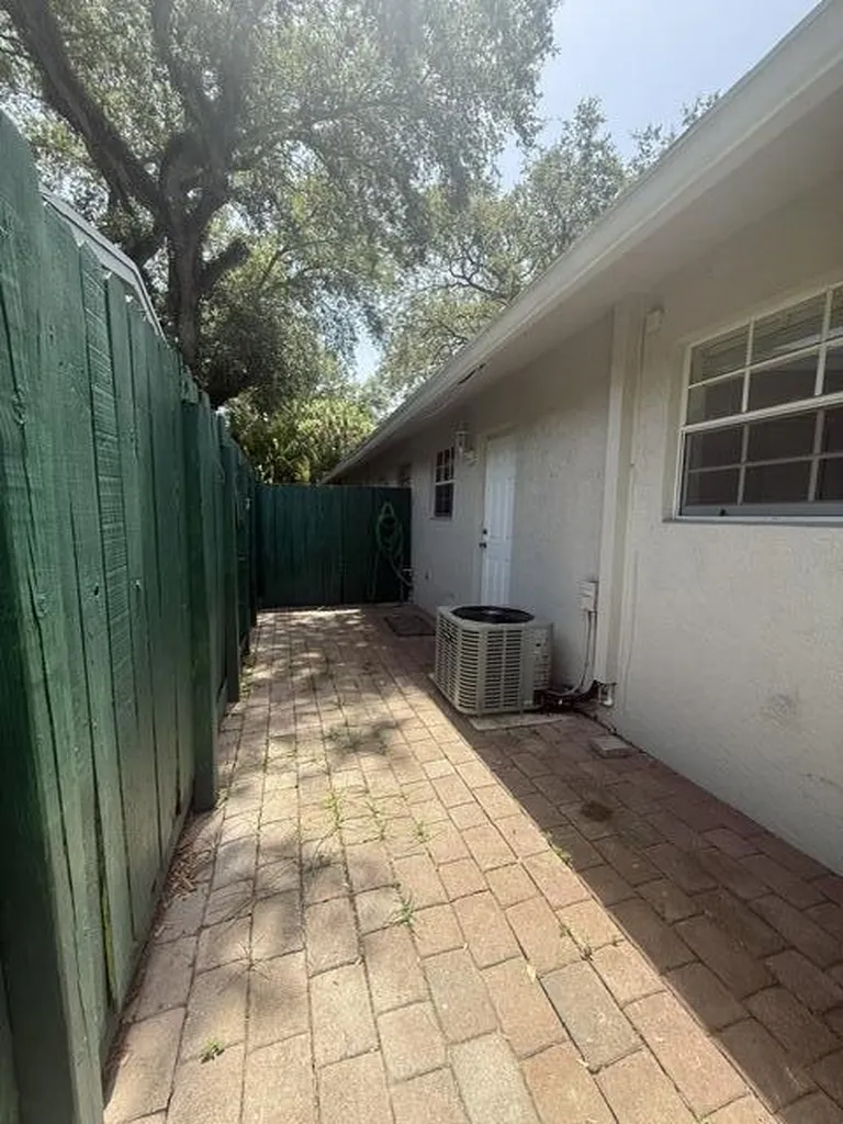 712 SW 14th Avenue Fort Lauderdale FL 33312