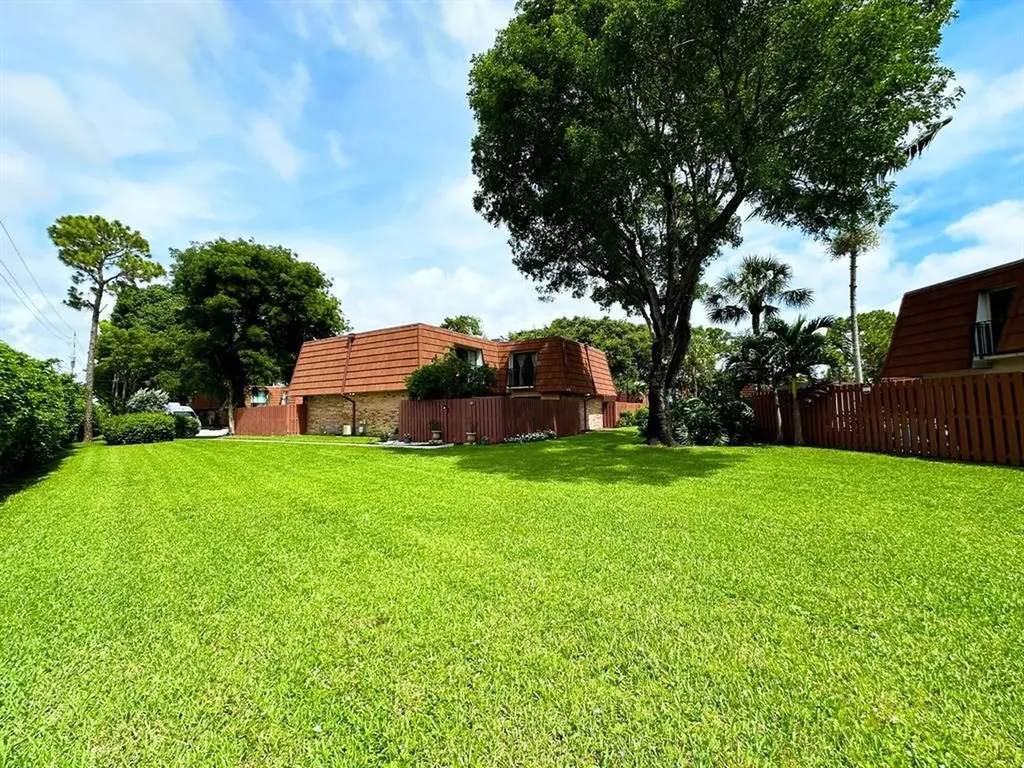 1545 Augusta Circle Delray Beach FL 33445